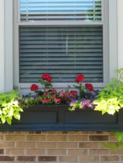 Fairfield Self-Watering Window Box, 4’ 10 Fairfield Self-Watering Window Box, 4’ -Indoor Oasis Supplies 39345 07V tif